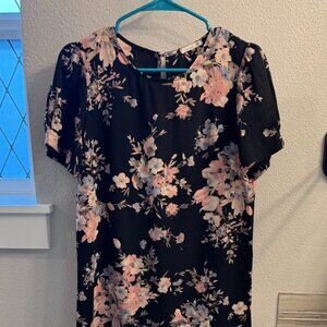 Soprano Black Floral Shift Dress Size S